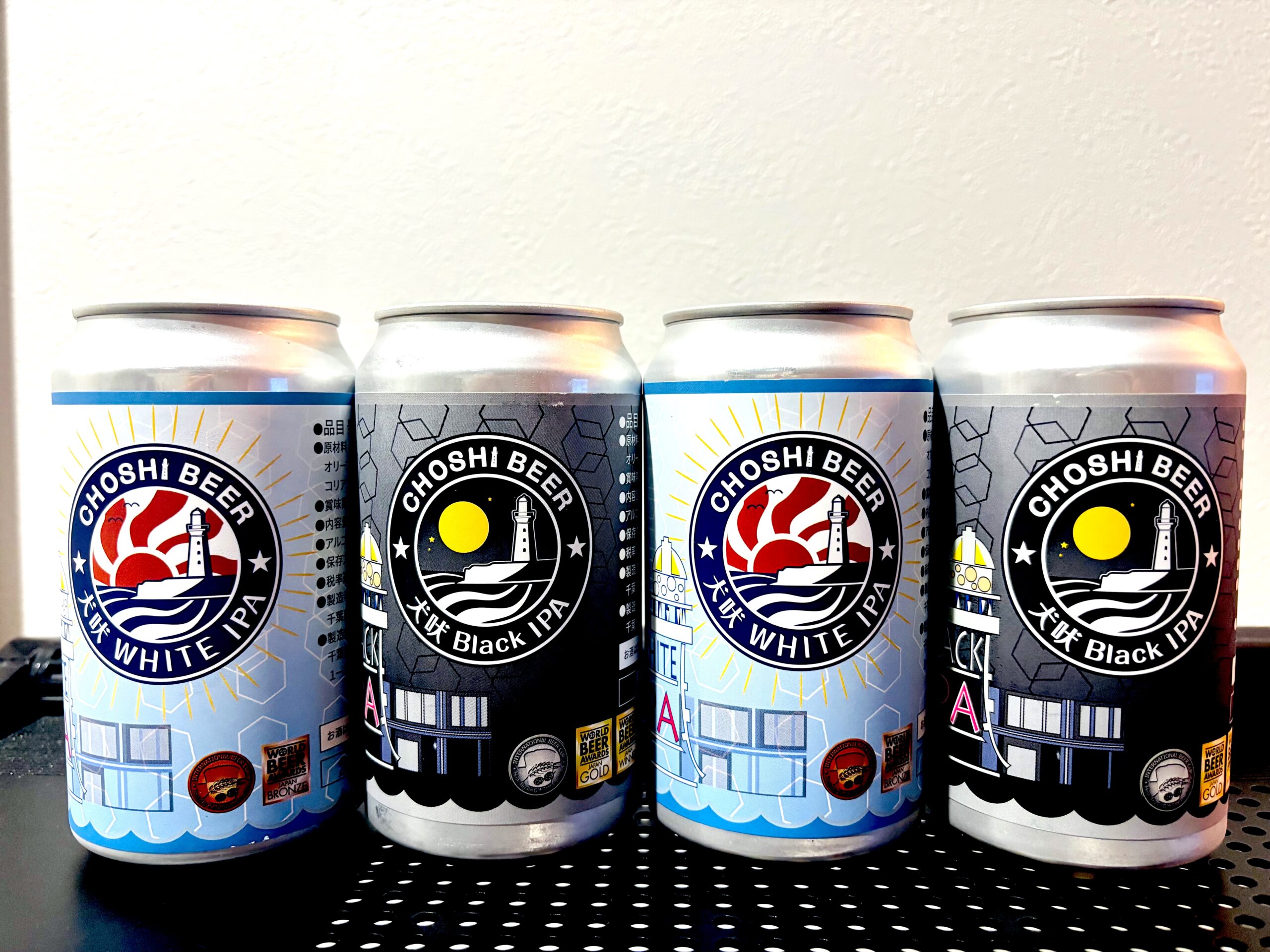 千葉県銚子市のふるさと納税返礼品、クラフトビール飲み比べセット。ホワイトIPAとブラックIPAの2種類。